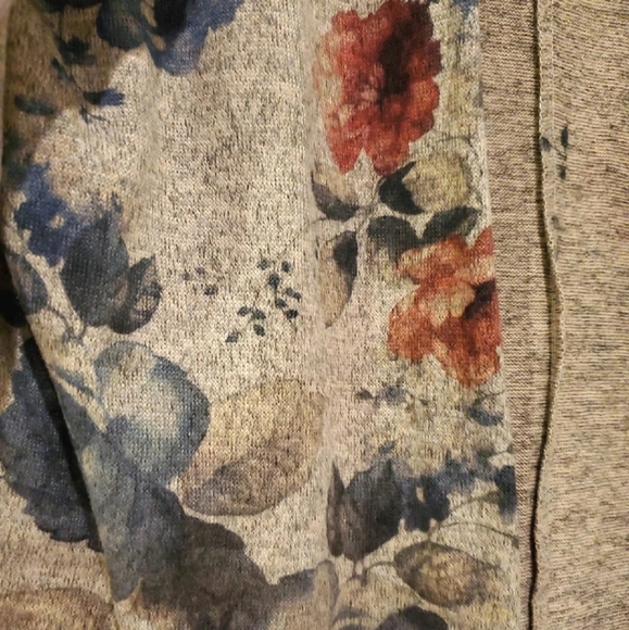 Cardigan - Picture 2 of 2